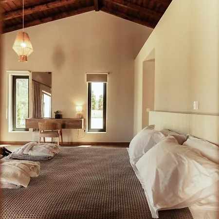 Hill View Ena Вилла