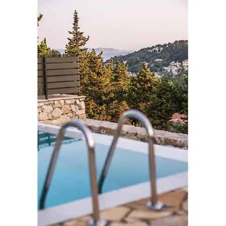 Hill View Ena فيلة