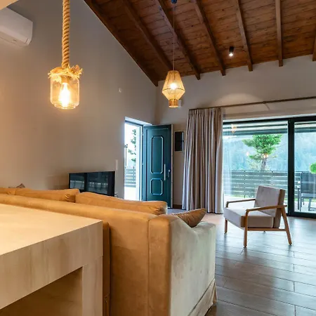 Hill View Ena * Chourdatika