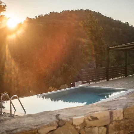 Вилла Hill View Ena Chourdatika