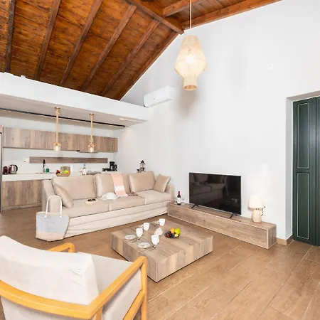 Hill View Ena * Chourdatika